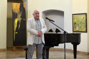 słowo wstępne wygłasza dr Lucjan Gazda z PANS